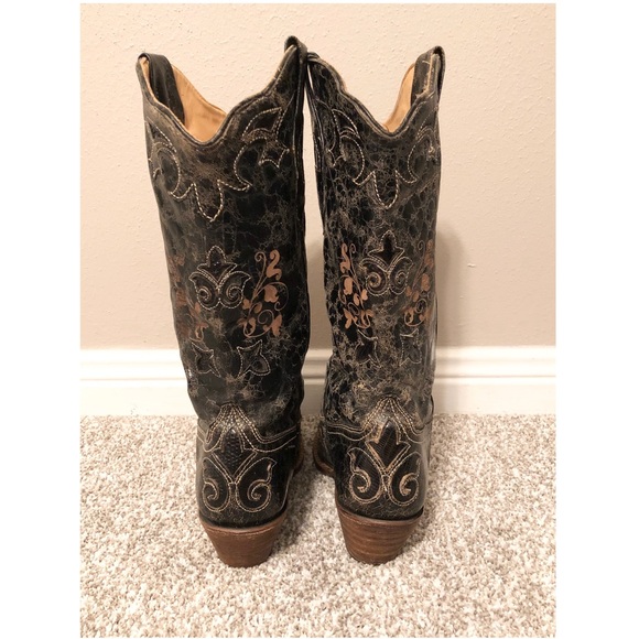 Women’s Corral Vintage Boots - Picture 2 of 7